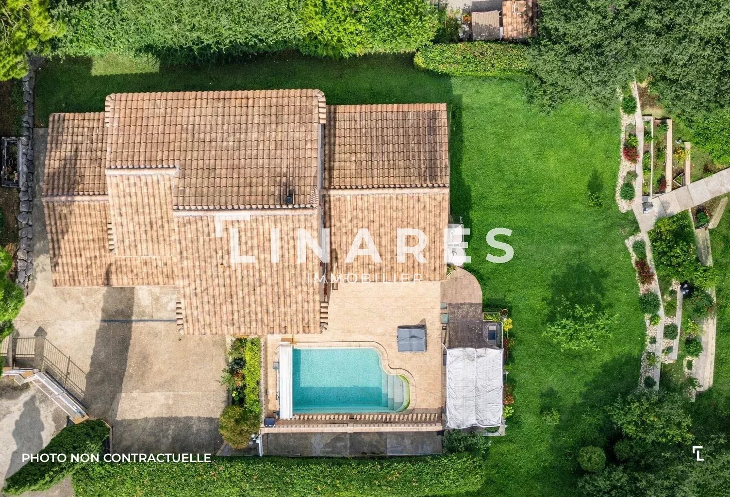 AIX EN FAMILLE - Villa T6 de 179m²  +  Piscine + Garage + Statio — photo 1