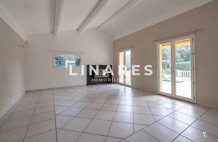 AIX EN FAMILLE - Villa T6 de 179m²  +  Piscine + Garage + Statio — photo 4