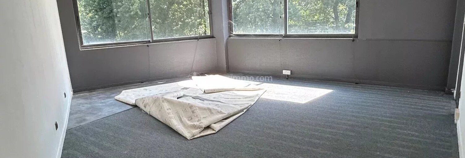 Bureau 5 Pièces 100 m² à louer à Dardilly (69570)