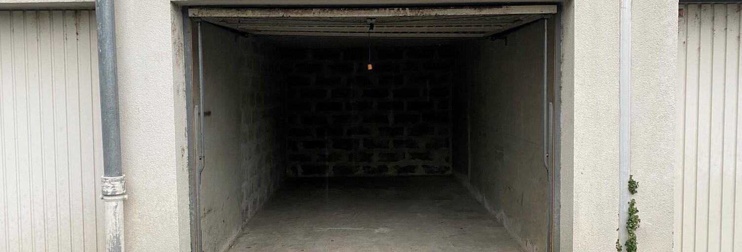 Garage   m² à louer à Chambéry (73000)