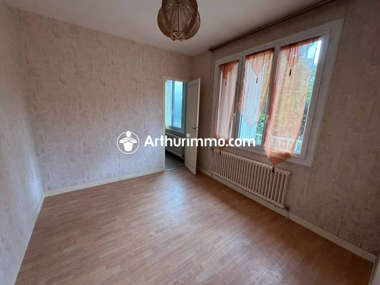 Bagnoles de l'Orne - Maison de 82m² avec sous sol — photo 1