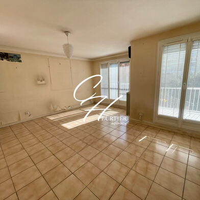 Appartement 3 pièces 130000 €