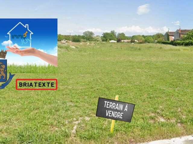 TERRAIN PLAT 757m2 avec 300m2 de surface de plancher — photo du bien