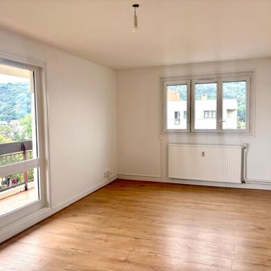 Appartement 5 pièces 245000 €