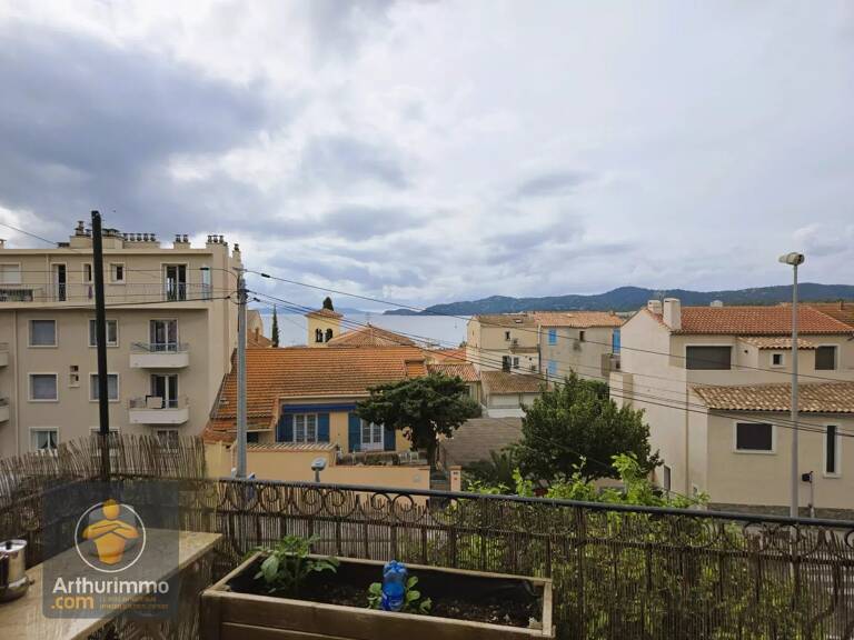 T4 CENTRE VUE MER AVEC PARKING ET TERRASSE — photo 1