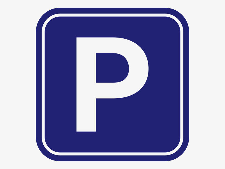 Places de parking extérieur centre du village. — photo 1