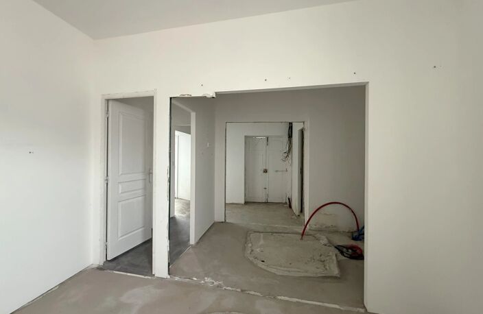 Ensemble immobilier centre ville de Mondragon — photo 2