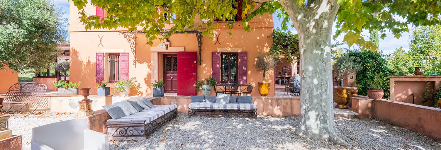 Maison 8 Pièces 254 m² à vendre à Cabriès (13480)