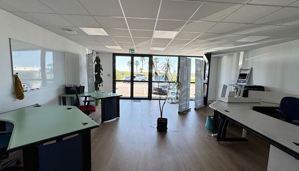 Local commercial 4 pièces  à louer Sauvagnon 64230