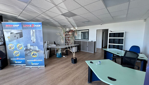 Local commercial 4 pièces  à louer Sauvagnon 64230