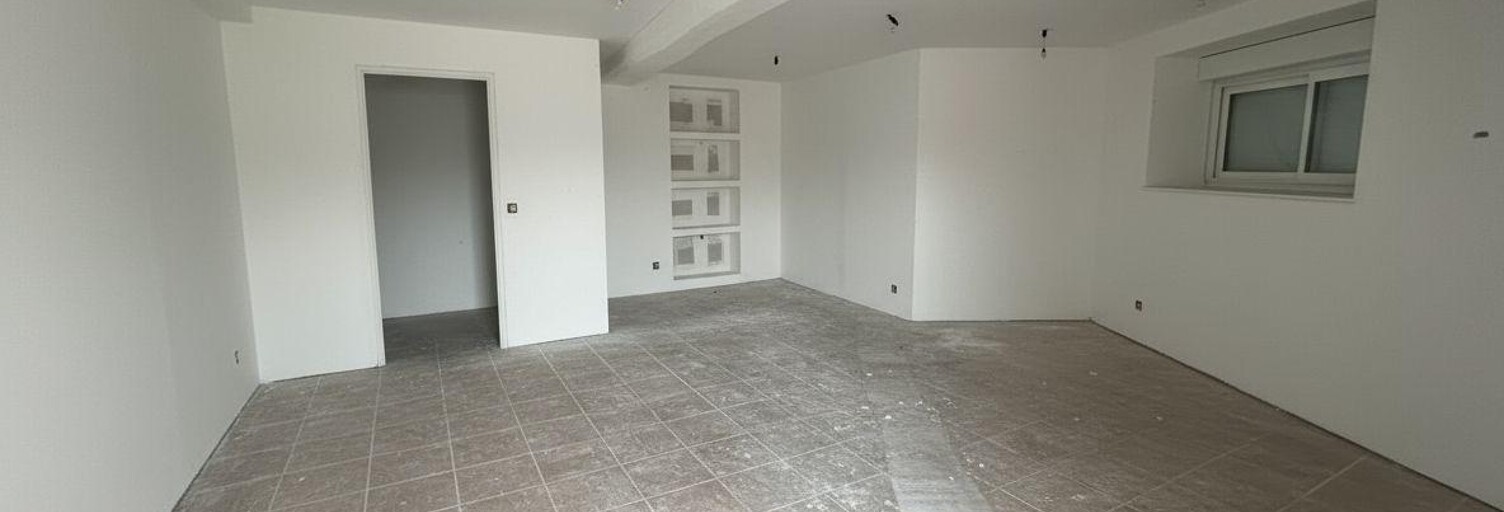 Commerce  32 m² à louer à Grandchamp-des-Fontaines (44119)