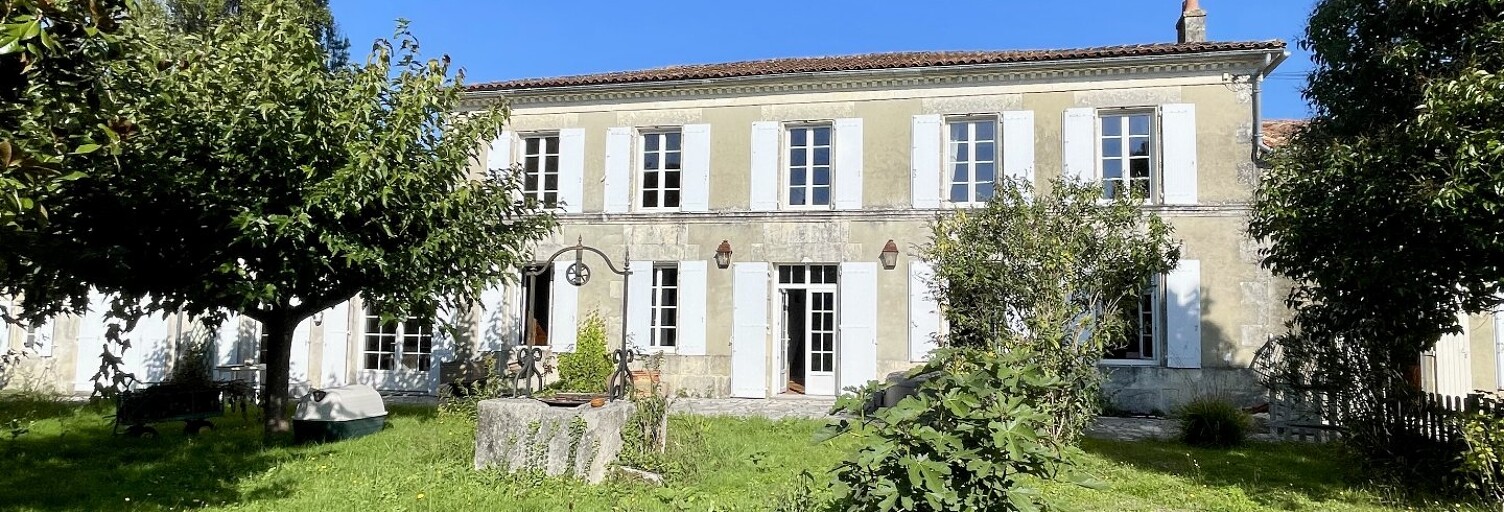 Maison 10 Pièces 433 m² à vendre à Bernay-Saint-Martin (17330)