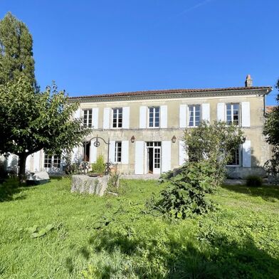 Maison 10 pièces 389000 €