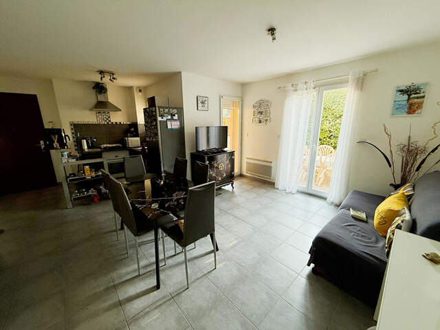 Allauch Les gonagues T2 jardin — photo du bien