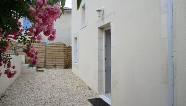 Villa / Maison 2 pièces  à louer Jonzac 17500