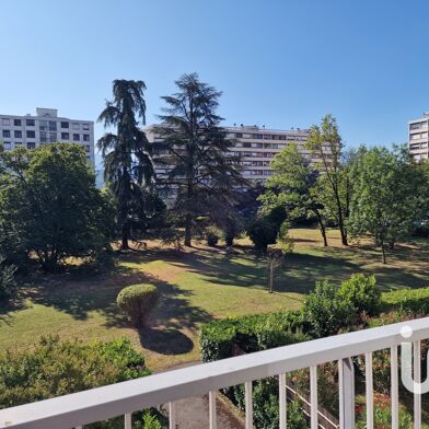 Appartement 5 pièces 219000 €