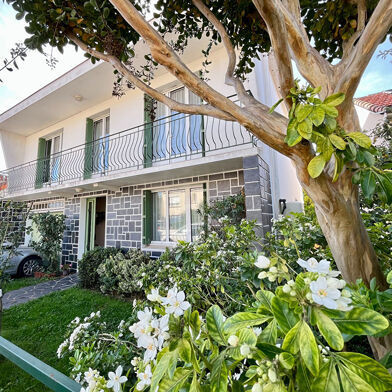 Maison 5 pièces 399850 €