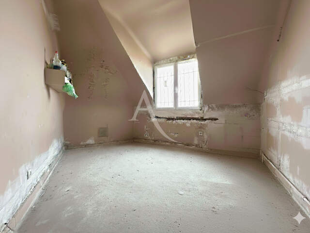 CHAMBRE DE BONNE AU FORT POTENTIEL ! — photo du bien
