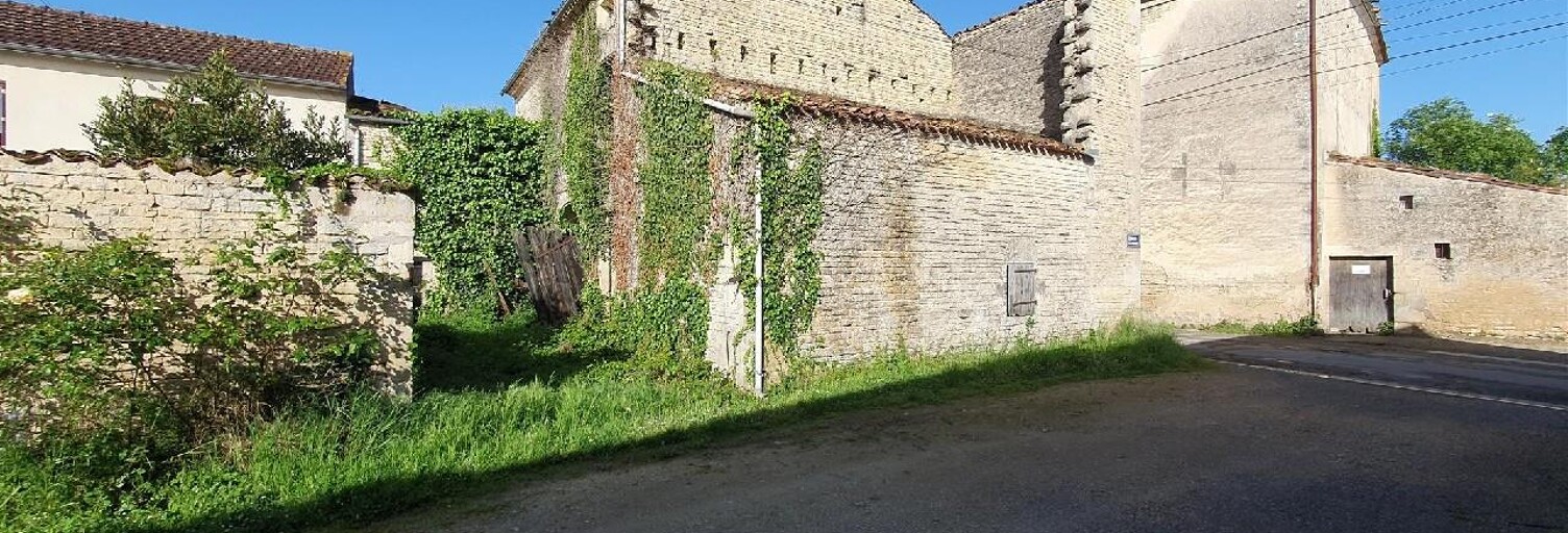 Maison 4 Pièces  m² à vendre à Courbillac (16200)