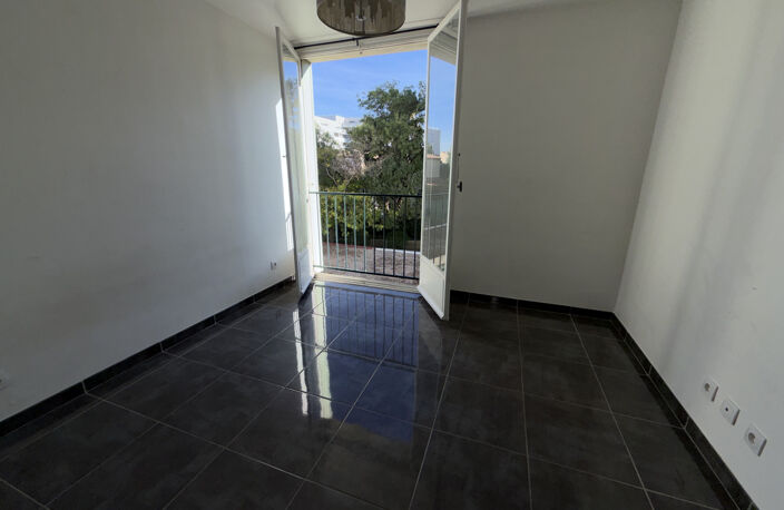 Marseille 10 ème St Tronc à vendre appartement 4 pièces parking — photo 4