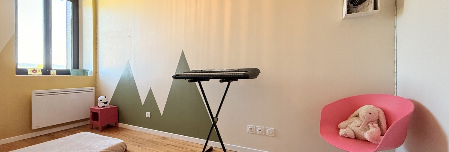 Maison 5 Pièces 141 m² à vendre à Neuville-sur-Ain (01160)