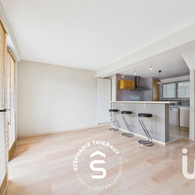 Appartement 4 pièces 148000 €