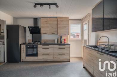 Appartement 4 pièces 218000 €