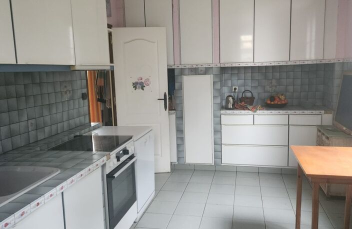 Vente Maison/villa 5 pièces — photo 2