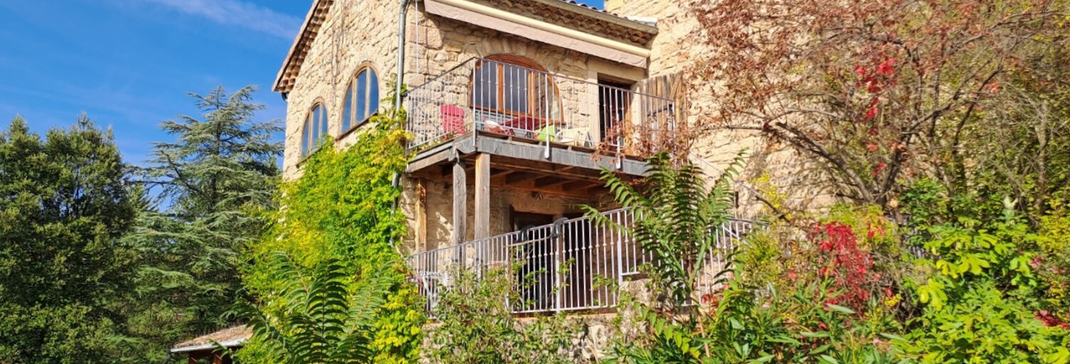 Maison 9 Pièces 216 m² à vendre à Les Vans (07140)