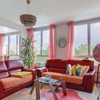 Appartement 4 pièces 180000 €