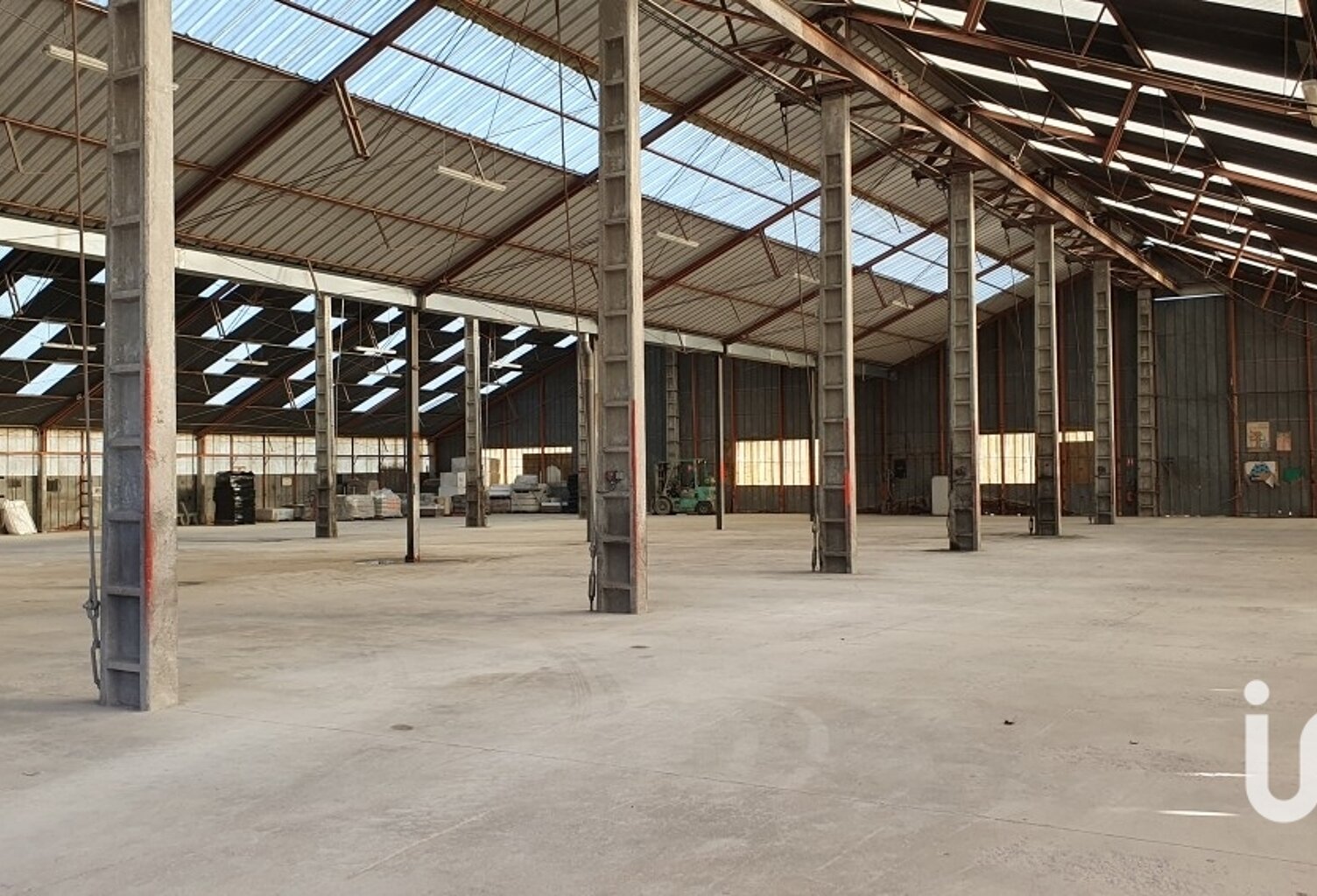 Vente Immeuble 1 760 m&sup2; — photo 1