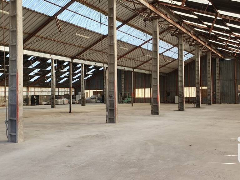 Vente Immeuble 1 760 m&sup2; — photo 1