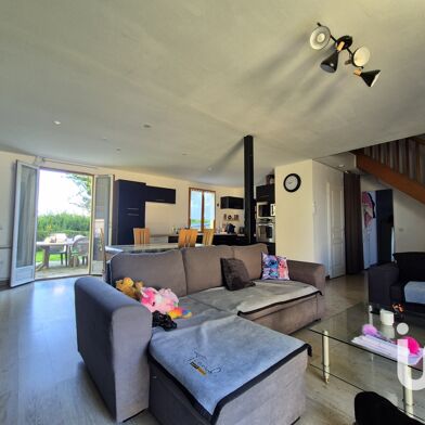 Maison 6 pièces 239000 €