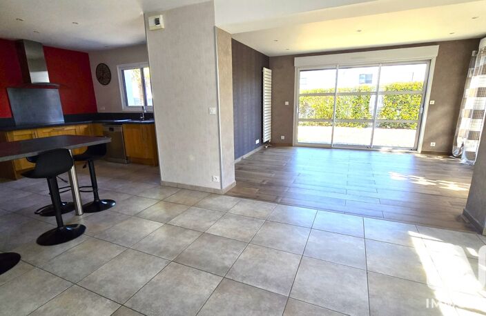 Vente Maison/villa 7 pièces — photo 2