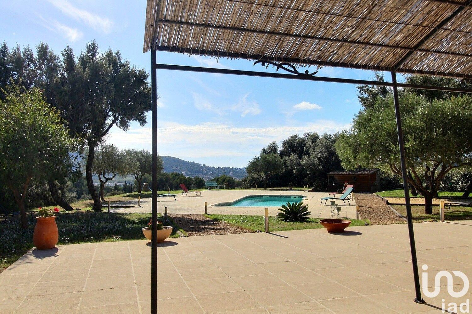 Le-Beausset - 130m² - 4p. - 3ch.