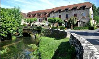 Commerce  1200 m² à vendre à Creysse (46600)