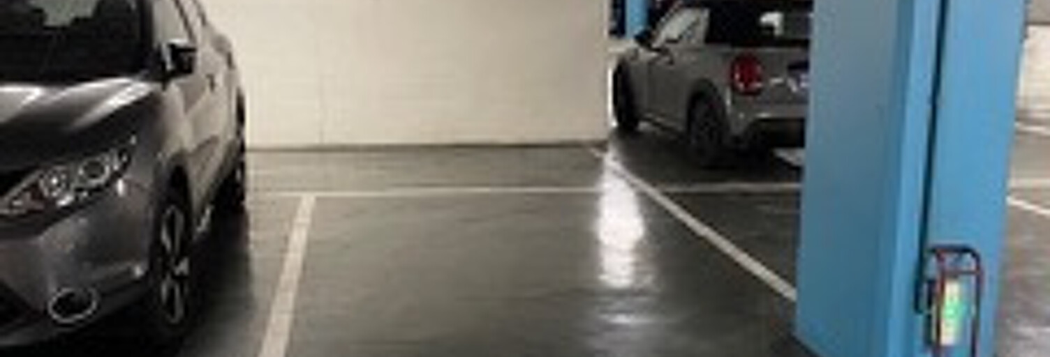 Garage   m² à louer à Bordeaux (33000)