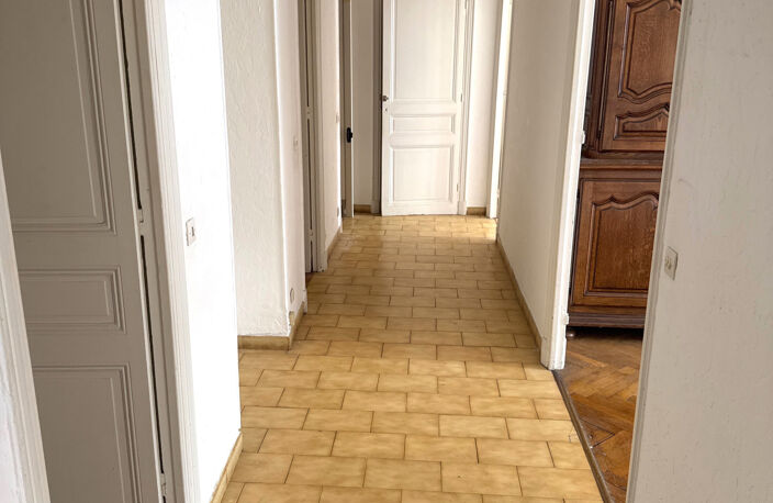 Nice :  Avenue Gambetta Bel appartement 3 pièces bourgeois — photo 5