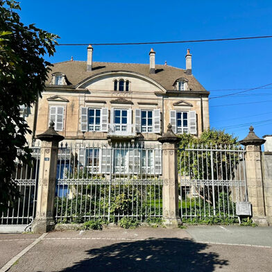 Maison 11 pièces 270000 €