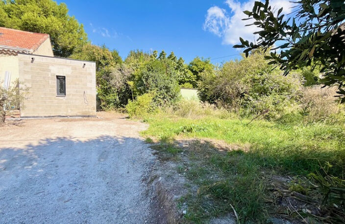 TERRAIN INDIVIDUEL 326m2 AVEC GARAGE ET DEPENDANCE — photo 5