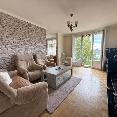 Appartement 5 pièces 192600 €