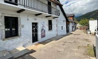 Bureau  350 m² à louer à La Ravoire (73490)