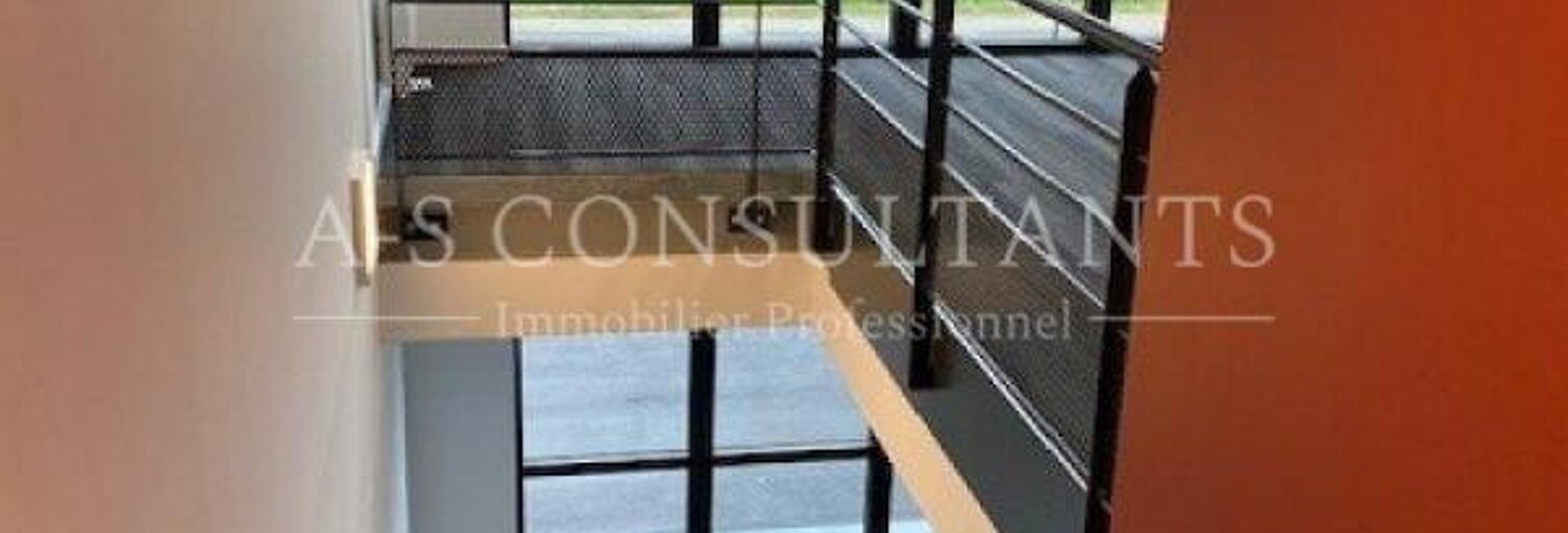 Local industriel  125 m² à louer à Challes-les-Eaux (73190)