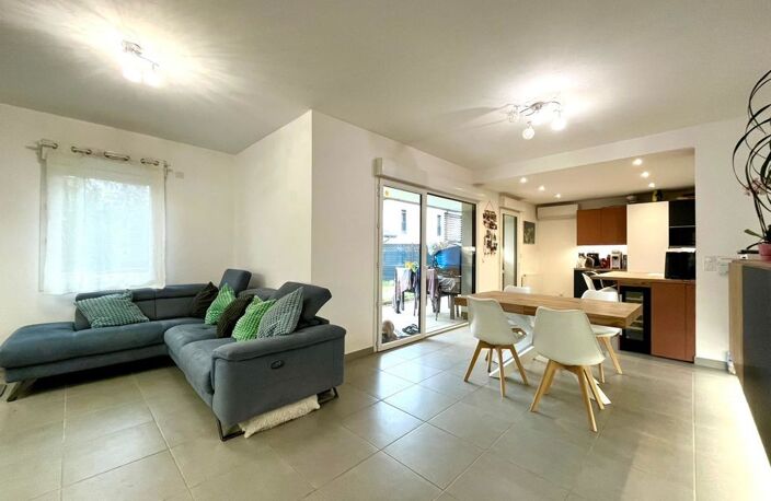 BEL APPARTEMENT TYPE 4 RDJ : RARE A LA VENTE — photo 2