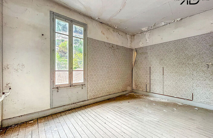 Maison de ville A RENOVER 110m² + terrasse de 140m² à VALS — photo 4