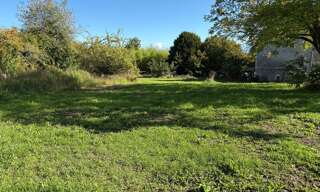 Terrain  675 m² à vendre à Cessy (01170)