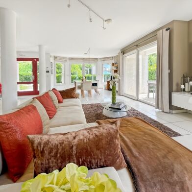 Maison 11 pièces 499900 €