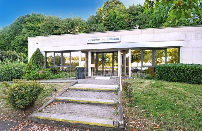 CLINIQUE VÉTÉRINAIRE DE 300 M² SUR TERRAIN DE 1 194 M² – LONGWY — photo 2