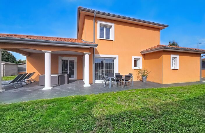 Maison de standing T5 avec piscine et garage — photo 4