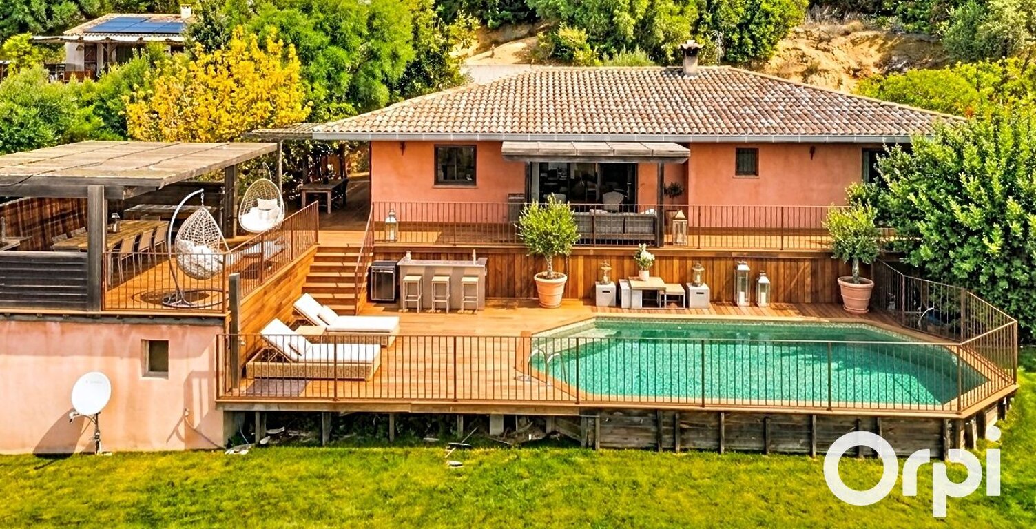 Villa 3 chambres - T2 et dépendances - Piscine — photo 1
